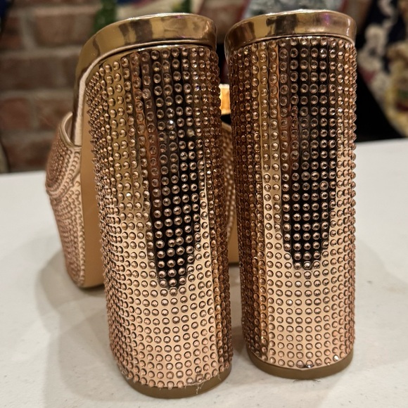 Olivia rose gold rhinestoned platform heels / size 9 / Excellent condition - Picture 9 of 14